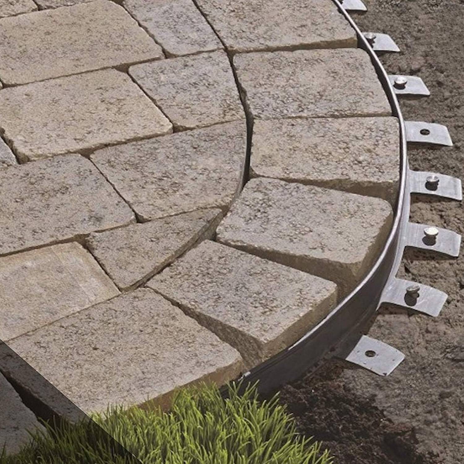 Metal Landscaping Spikes (pack of 50): image 1