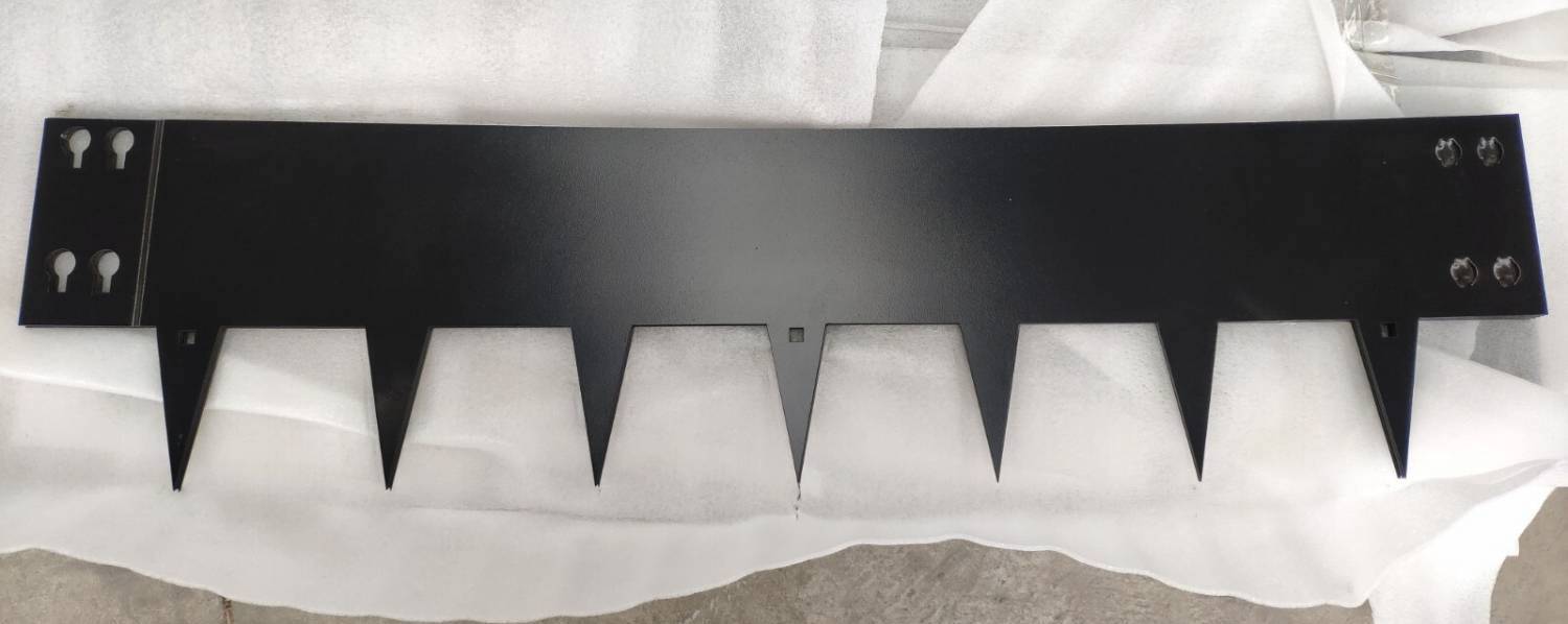 Black Metal Edging 100 mm (per metre): image 1